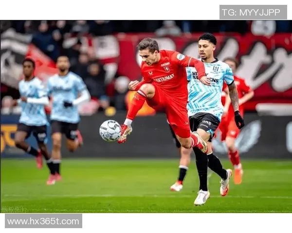 海牙主场迎战海伦芬争夺荷甲联赛宝贵积分之战